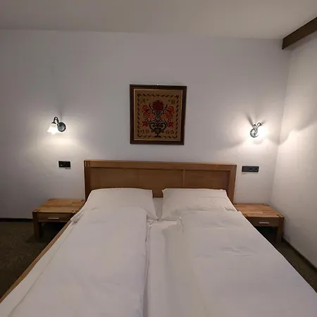 Ferienwohnung Bergfreund Lermoos Zimmer foto